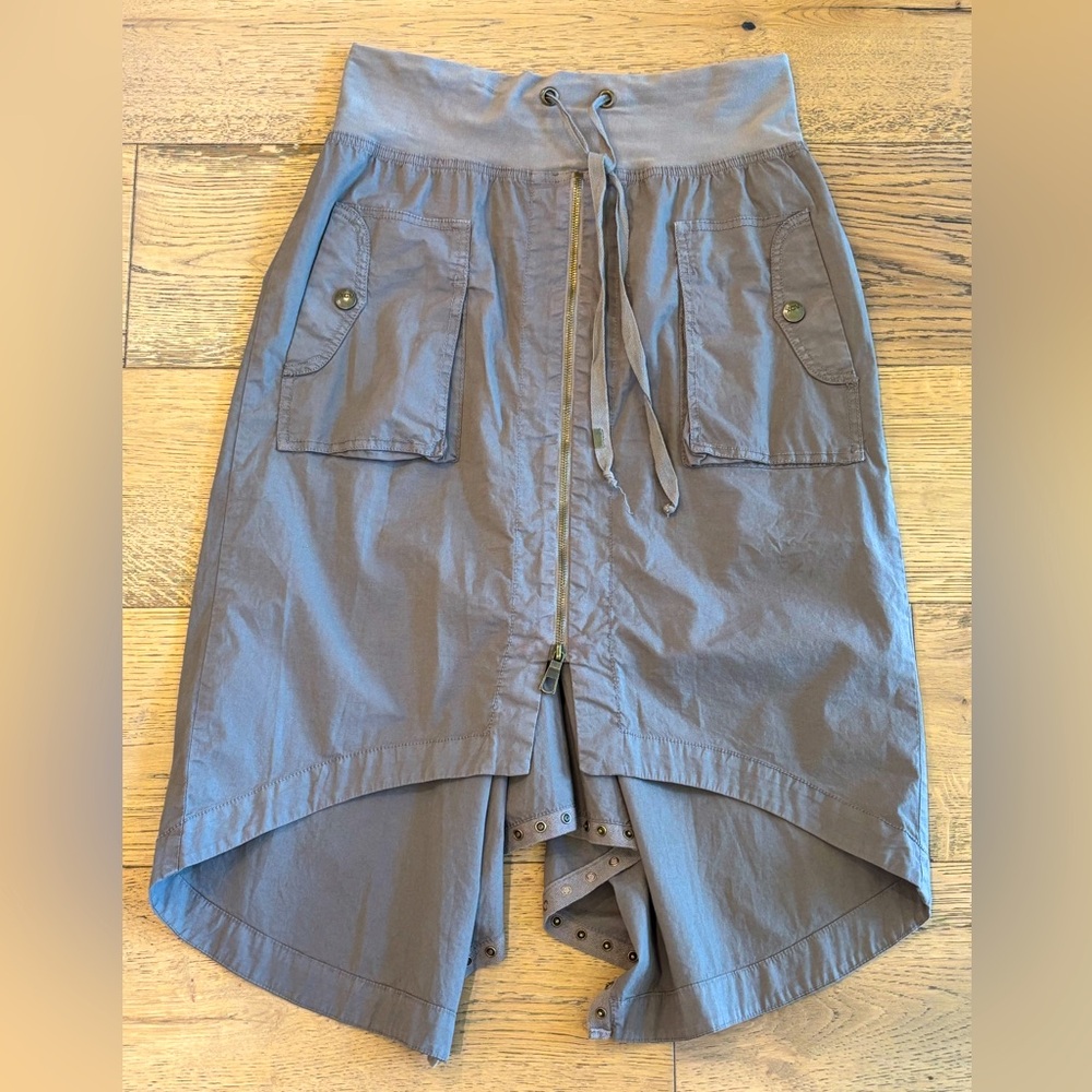 XCVI Skirt High Low Hem - Unique Look! Stretchy Waist, Green Khaki Neutral - Med